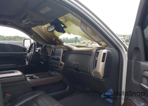 2017 GMC Sierra 2500Hd Denali z USA, uszkodzony, nr VIN 1GT12UEY0HF222650